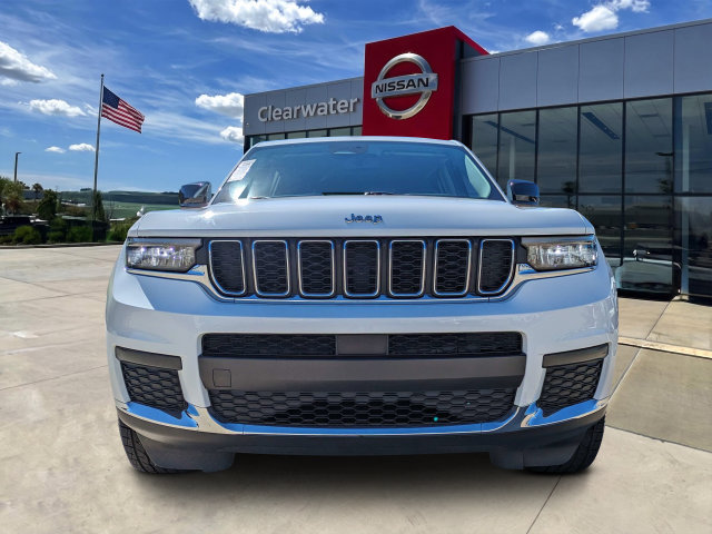 Used 2023 Jeep Grand Cherokee L Laredo AWD/4WD image 2
