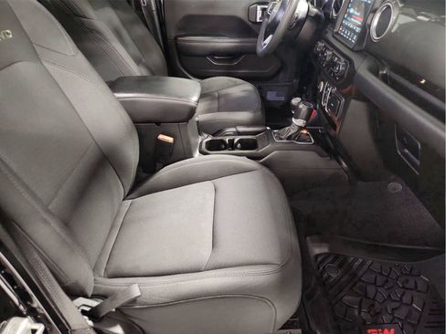 Used 2023 Jeep Gladiator Overland AWD/4WD image 27