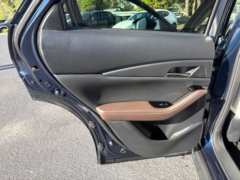 Used 2023 MAZDA CX-30 AWD 2.5 S w/ Premium Package image 13