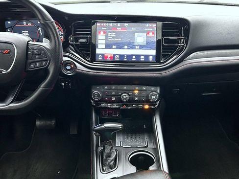 Used 2025 Dodge Durango GT AWD/4WD image 13