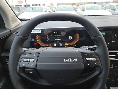 New 2026 Kia Sportage EX image 9