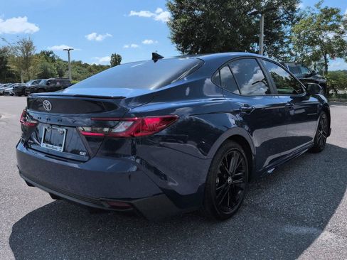 Used 2026 Toyota Camry SE FWD image 6