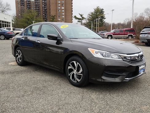 Used 2016 Honda Accord LX image 3