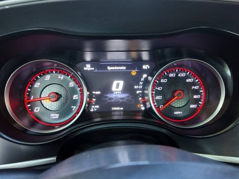 Used 2019 Dodge Charger Scat Pack RWD image 18