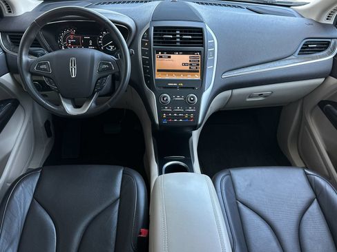 Used 2019 Lincoln MKC Reserve FWD image 13