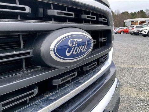 Used 2023 Ford F150 XLT image 32