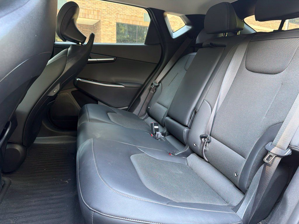 Used 2024 Kia EV6 Light AWD/4WD image 18