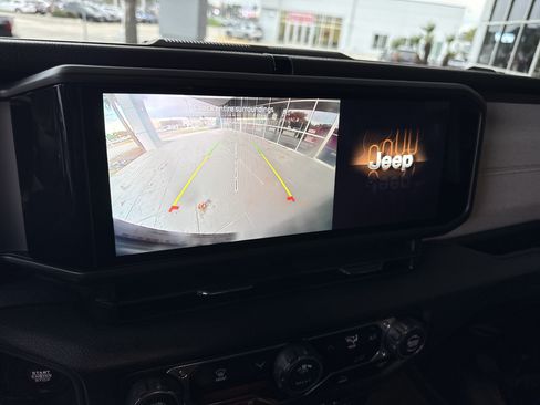 Used 2026 Jeep Wrangler Sport image 23