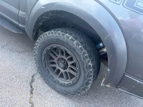 Used 2017 Ford F150 Raptor w/ Equipment Group 802A Luxury AWD/4WD image 45