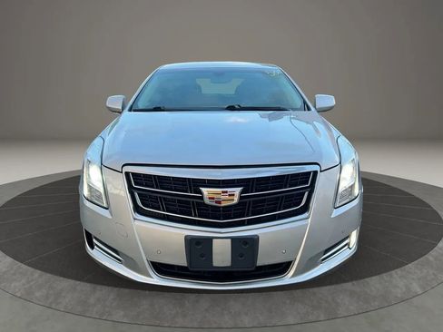 Used 2016 Cadillac XTS Luxury image 2