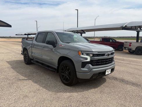 Used 2025 Chevrolet Silverado 1500 RST w/ Convenience Package II image 3