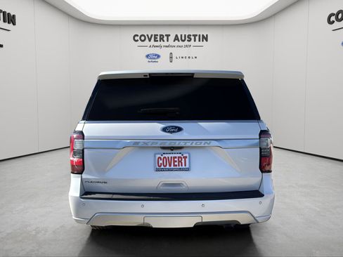 Used 2019 Ford Expedition Platinum image 4