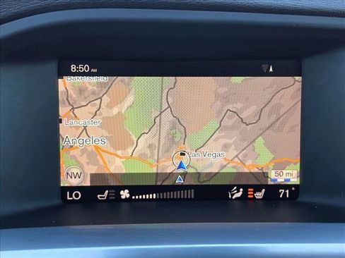 Used 2018 Volvo V60 T5 Cross Country Platinum image 13