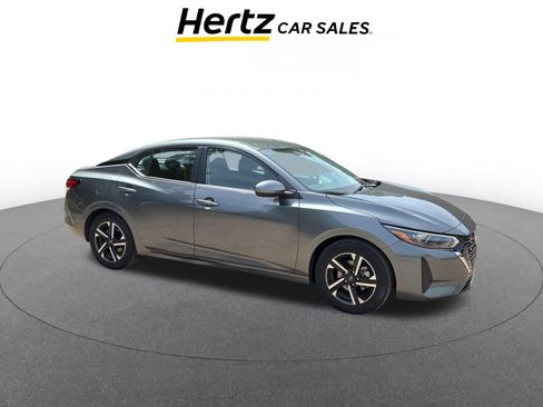 Used 2025 Nissan Sentra SV image 1