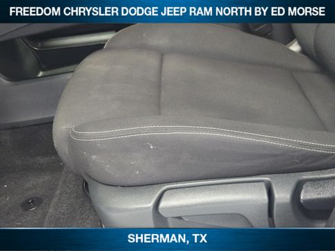 Used 2024 Nissan Rogue S FWD image 18