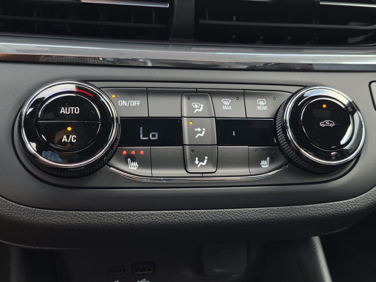 New 2026 Buick Envista Sport Touring w/ Convenience I Package FWD image 17