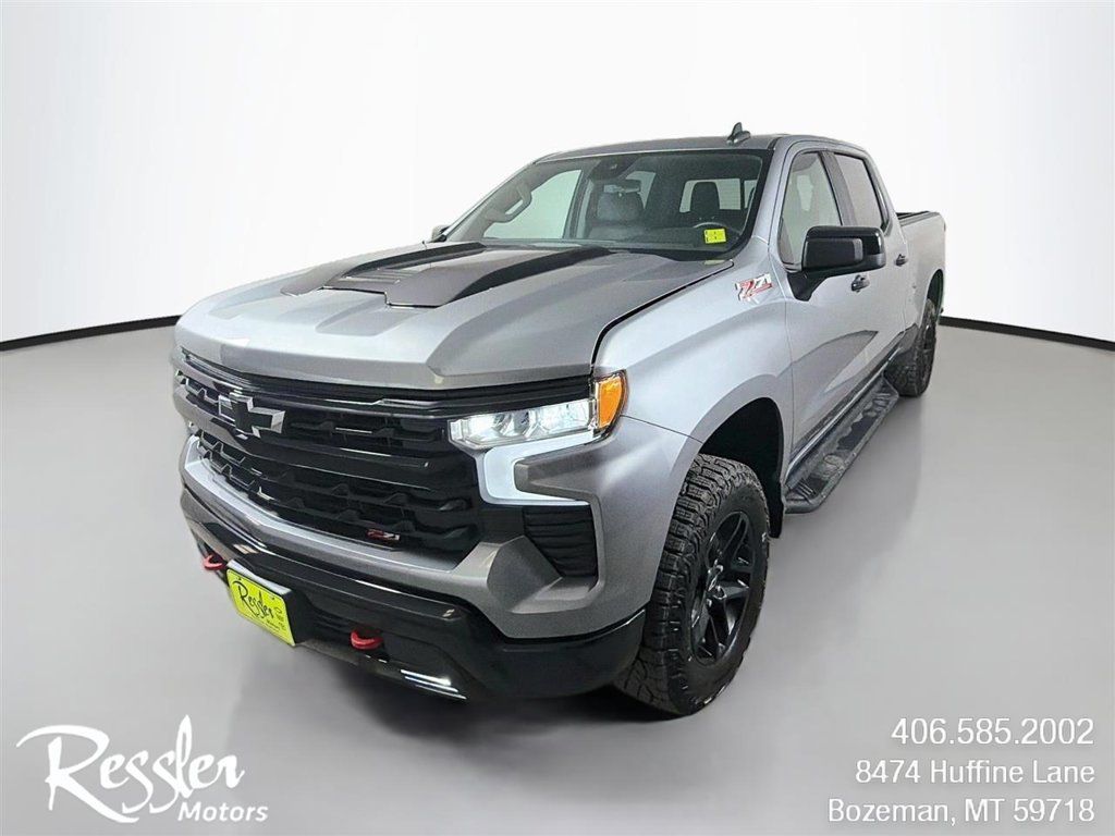 Used 2024 Chevrolet Silverado 1500 LT Trail Boss w/ Convenience Package II AWD/4WD image 1
