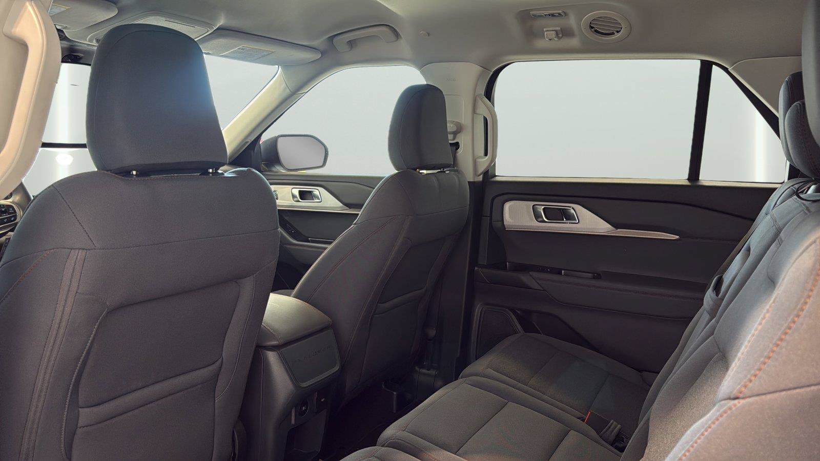 Certified 2025 Ford Explorer Active RWD image 16
