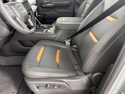 New 2026 GMC Sierra 2500 AT4 w/ AT4 Premium Plus Package AWD/4WD image 8