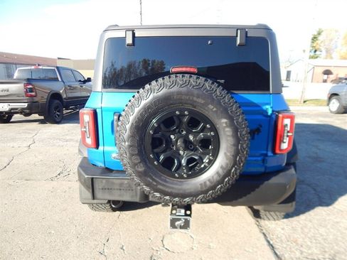 Used 2023 Ford Bronco Wildtrak image 8