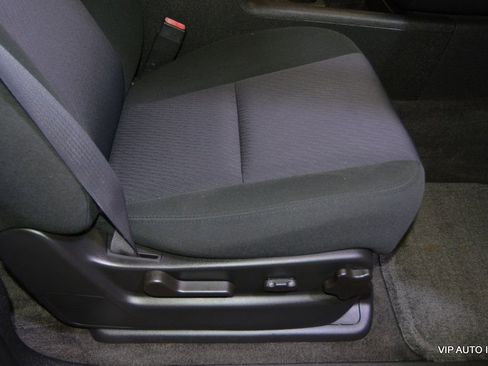 Used 2011 Chevrolet Avalanche LS RWD image 18