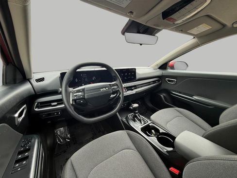 Used 2025 Kia K4 FWD image 24