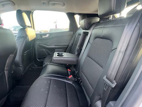 New 2026 Ford Escape SE FWD image 15