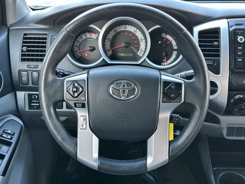 Used 2015 Toyota Tacoma 4x4 Double Cab w/ TRD Sport Package image 27