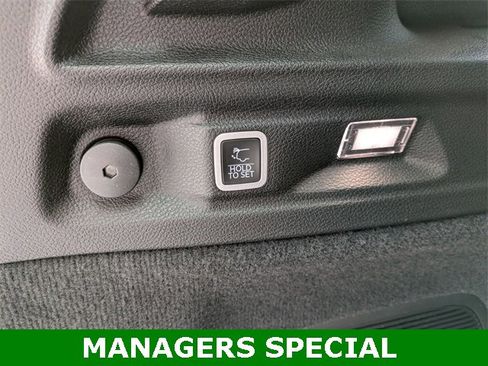 New 2025 Jeep Grand Cherokee L Overland w/ Advanced Protech Group III image 30