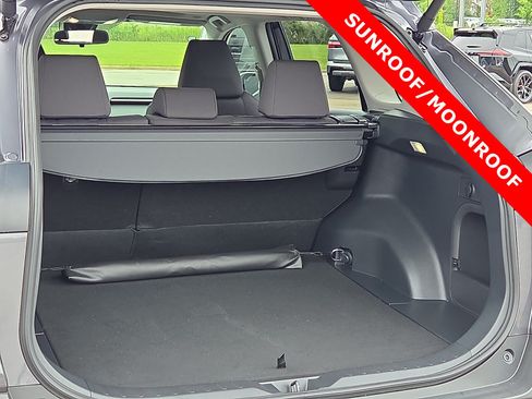 Used 2025 Toyota RAV4 XLE w/ Convenience Package AWD/4WD image 9