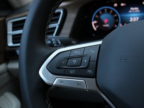 New 2026 Volkswagen Atlas SE image 13