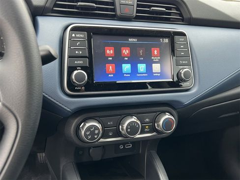 New 2025 Nissan Versa SV image 10