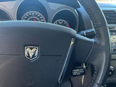 Used 2010 Dodge Avenger Express image 12