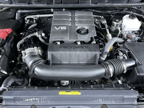 Certified 2023 Nissan Frontier PRO-4X w/ Pro Convenience Package AWD/4WD image 30