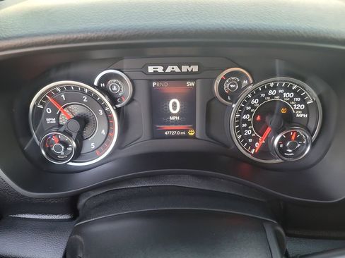 Used 2024 RAM 2500 Big Horn image 33