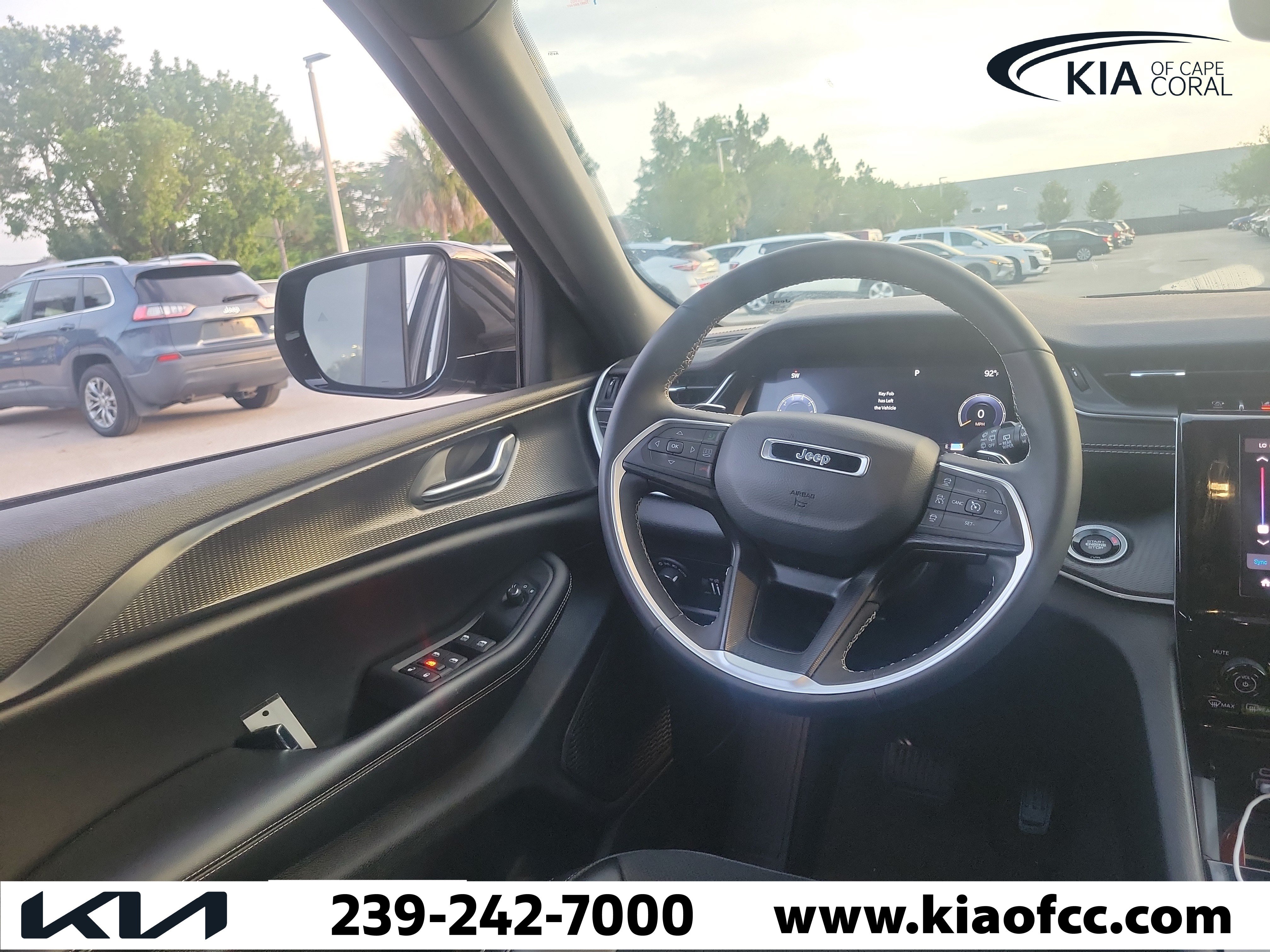 Used 2023 Jeep Grand Cherokee L Laredo AWD/4WD image 20