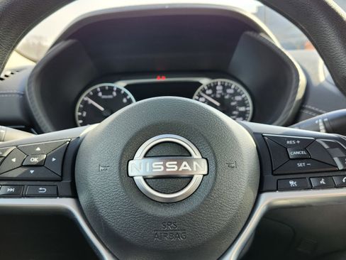 Used 2024 Nissan Sentra SV image 24