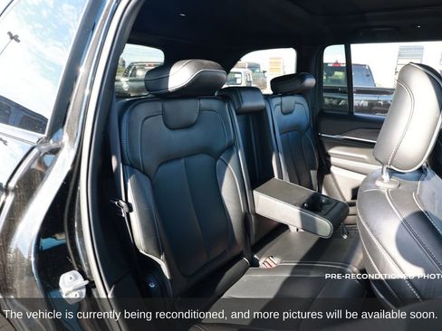 Used 2022 Jeep Grand Cherokee Overland image 13