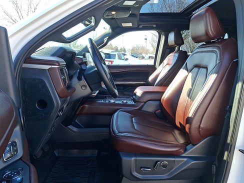 Used 2023 Ford Expedition Max Limited image 16