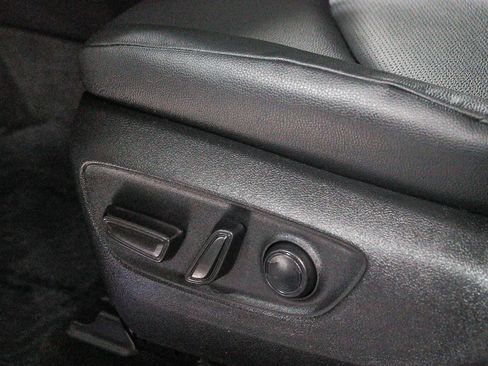 Certified 2025 Toyota Grand Highlander AWD Hybrid image 24