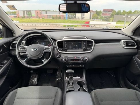 Used 2020 Kia Sorento S AWD/4WD image 3