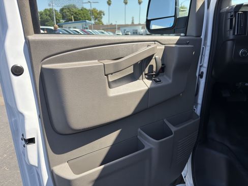Used 2025 GMC Savana 2500 w/ Driver Convenience Package RWD image 23