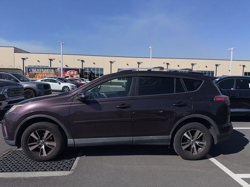 Used 2016 Toyota RAV4 XLE image 4