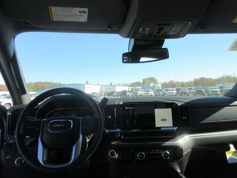 New 2026 GMC Sierra 3500 SLT w/ SLT Premium Package image 16