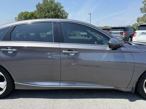 Used 2018 Honda Accord Touring image 44