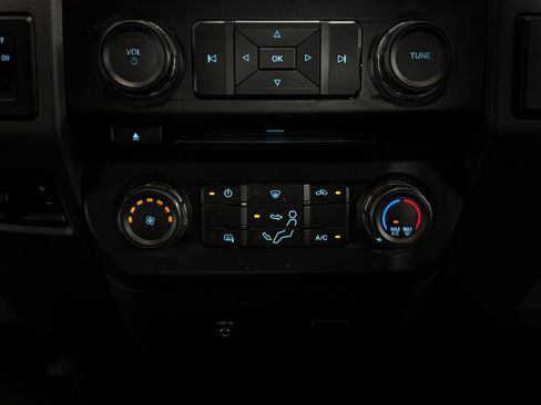 Used 2017 Ford F250 XL w/ Power Equipment Group RWD image 10