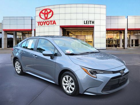 Certified 2024 Toyota Corolla LE image 3