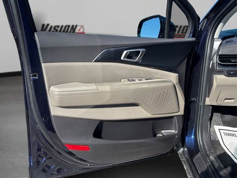 New 2026 Kia Carnival FWD image 13