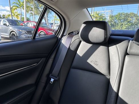 Used 2023 MAZDA MAZDA3 s image 18