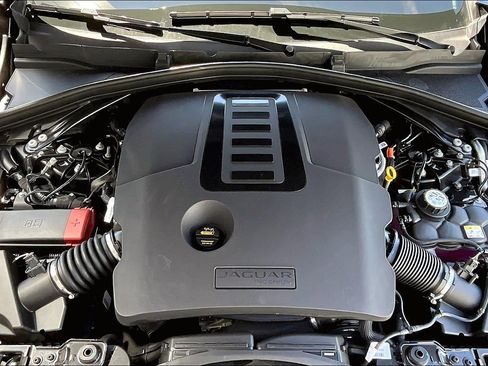 New 2026 Jaguar F-PACE R-Dynamic S image 11